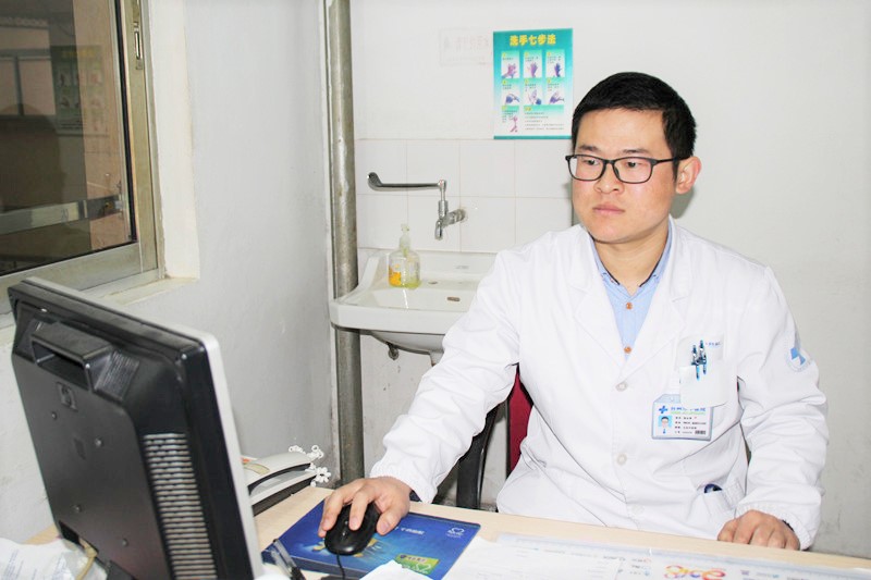 陳永青.jpg 陳永青.jpg