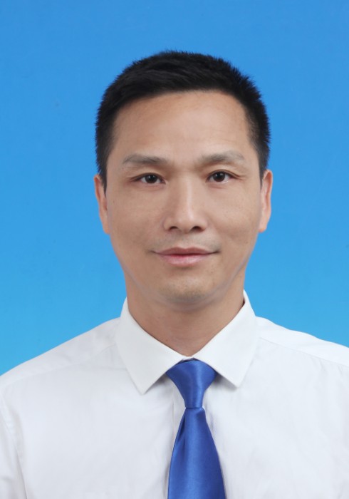 D06032 姜偉強 職務(wù) 針灸推拿科兼治未病科（景福華堂）主任 職稱 副主任中醫(yī)師 黨員.JPG